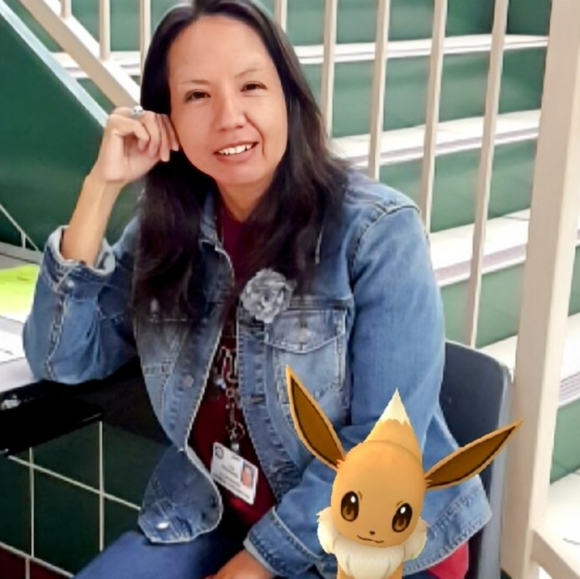 Meet Your Posher - Picture 2 of 8